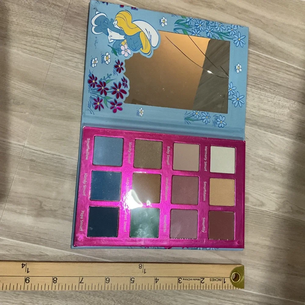 Taste Beauty The Smurfs Eyeshadow Palette 15 Shades Smurfette Blue Floral 50031Y